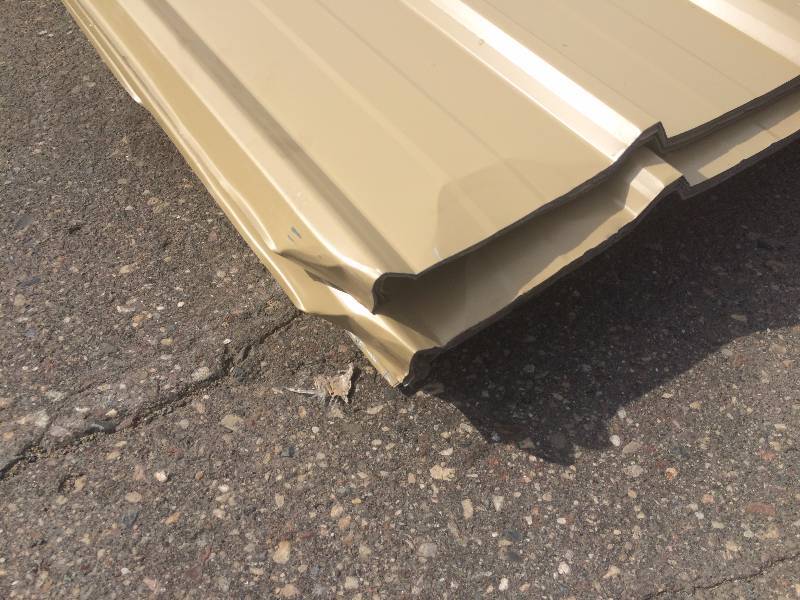 LOT 1 APPROX 35 SHEETS BEIGE 16 FT STEEL SIDING 29 GA