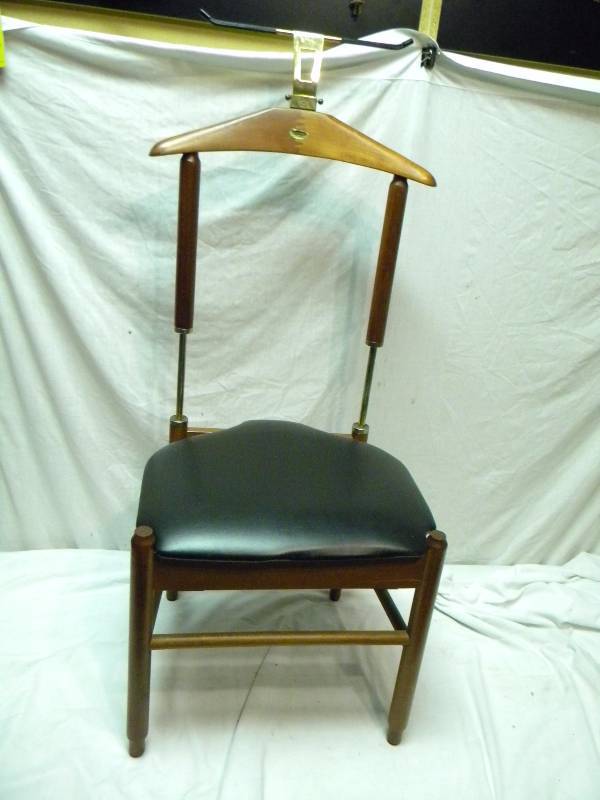 Amcrest Valet Chair