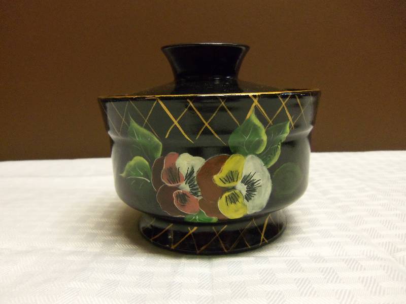 lot 34 image: Hand Painted Kitchen Items