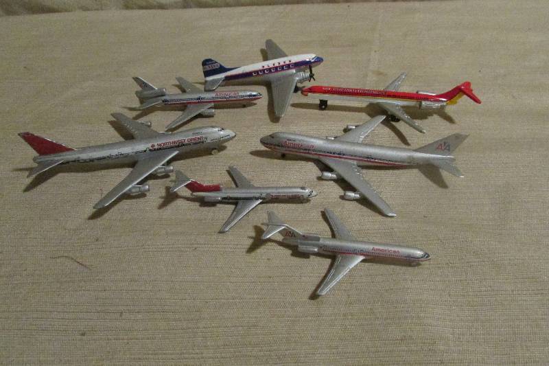 Vintage Die Cast Airplanes