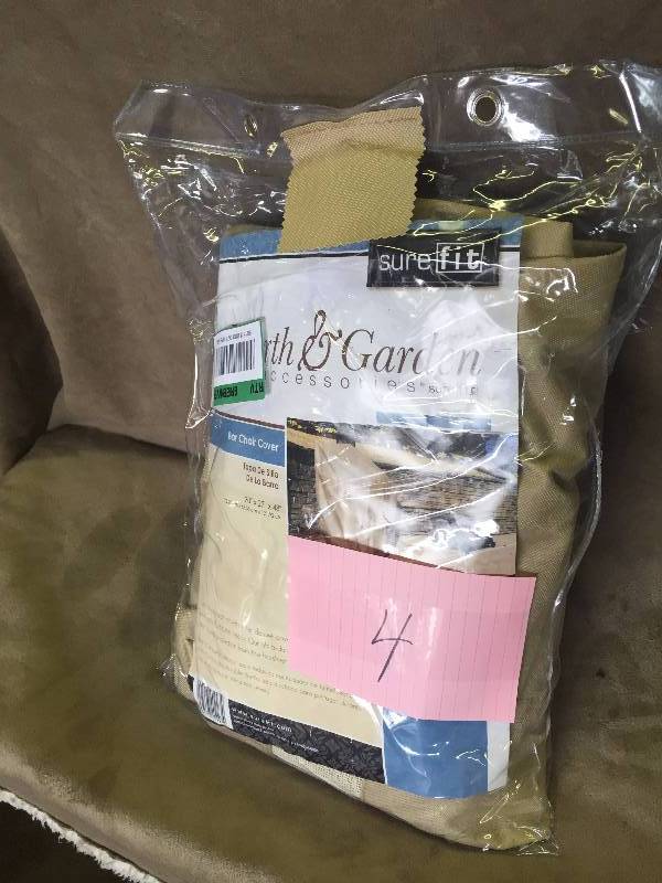 lot 4 image: Hearth & Garden Covers Polyester Patio Bar Chair Cover with PVC Coating brown SF  New
