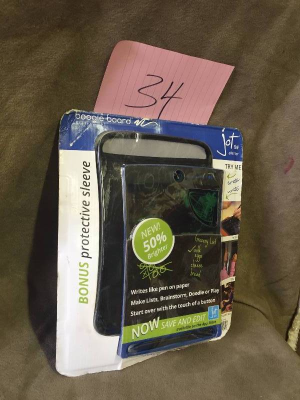lot 34 image: Boogie Board Jot 8.5 eWriter