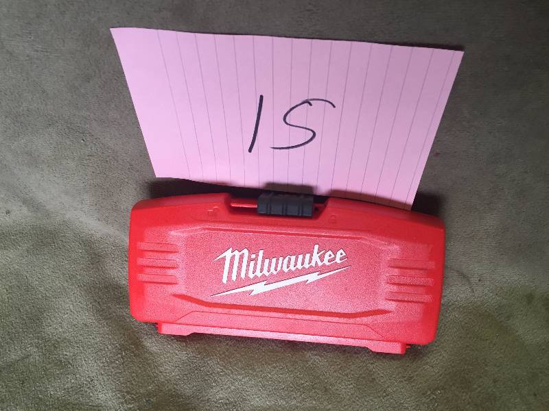 lot 15 image: Milwaukee Thunderbolt Titanium Drill Bit Set missing 2 pcs