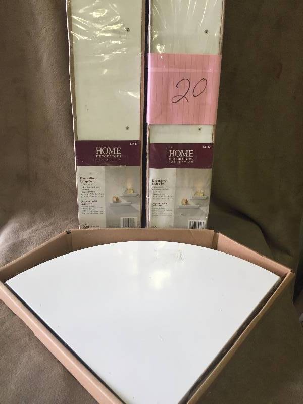 lot 20 image: Lot of 3 Home Decorators Ledge Set