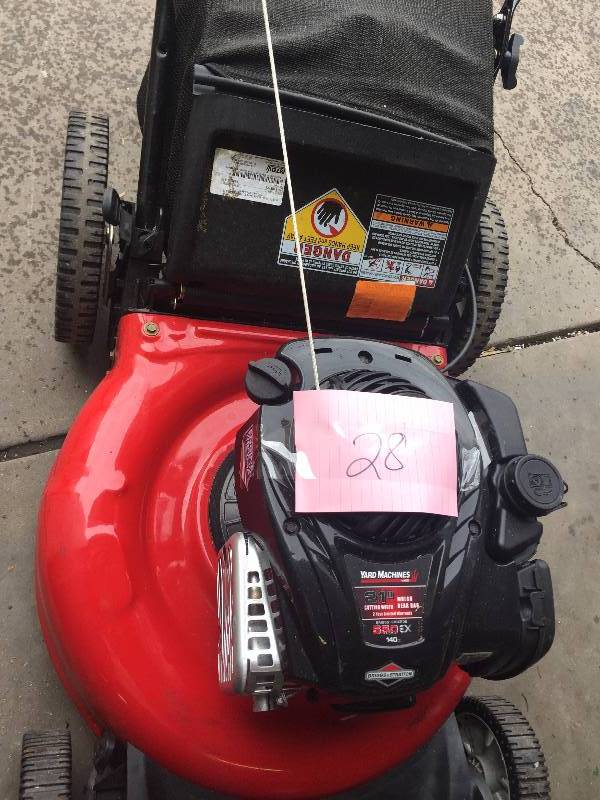 lot 28 image: MTD Yard Machines (21) 140cc 2-In-1 Push Lawn Mower