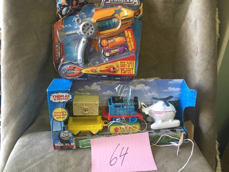 lot 64 image: Lot of Toys