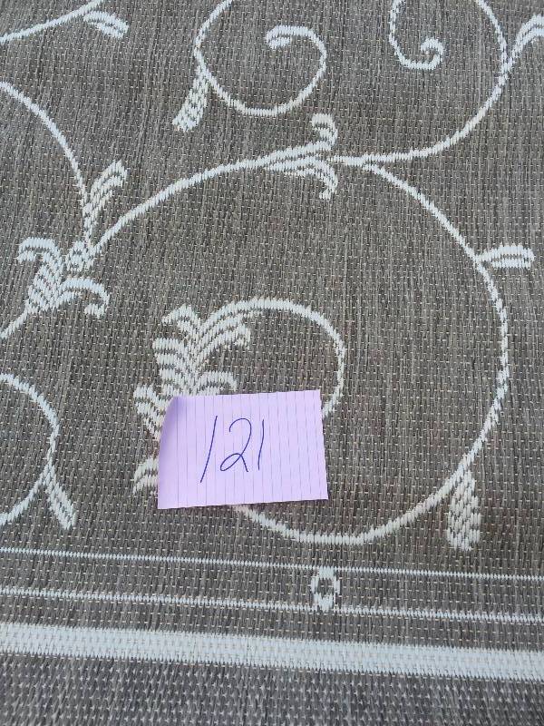 lot 121 image: Tendril Area Rug 7.6 x 10.9 Taupe
