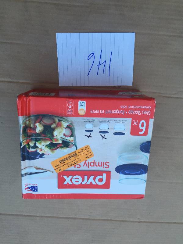 lot 146 image: Pyrex 3 bowls 1 cover only