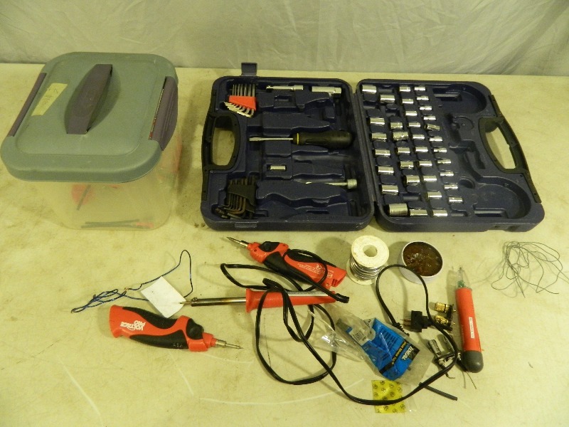 lot 33 image: Tools and Shop Items