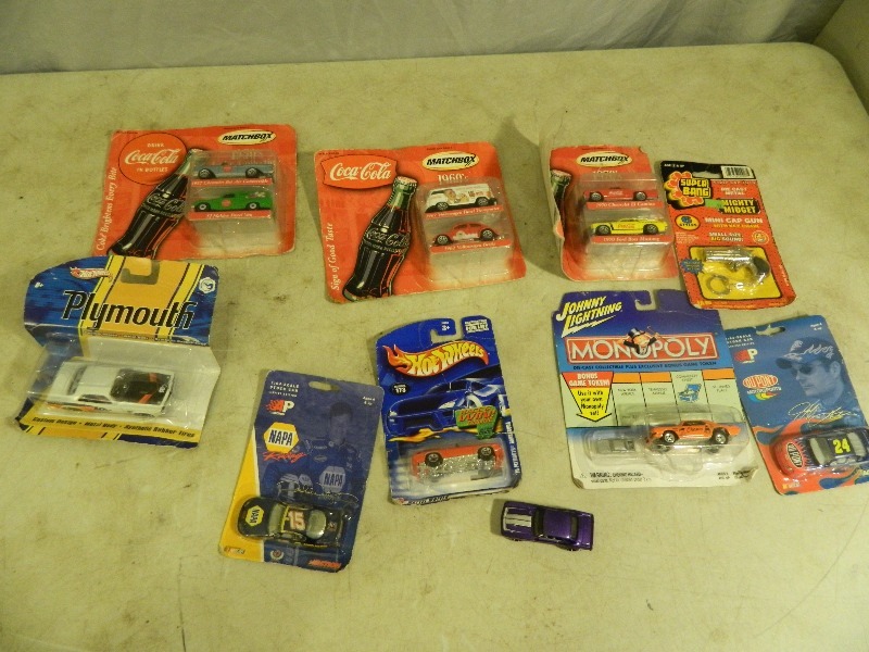 lot 35 image: New Collectible Cars