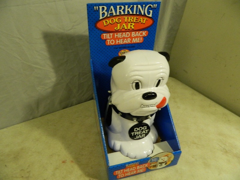 lot 40 image: New Dog Treat Talking Jar