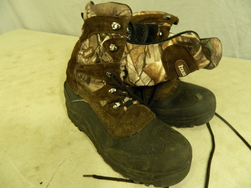 lot 52 image: Mens Boots