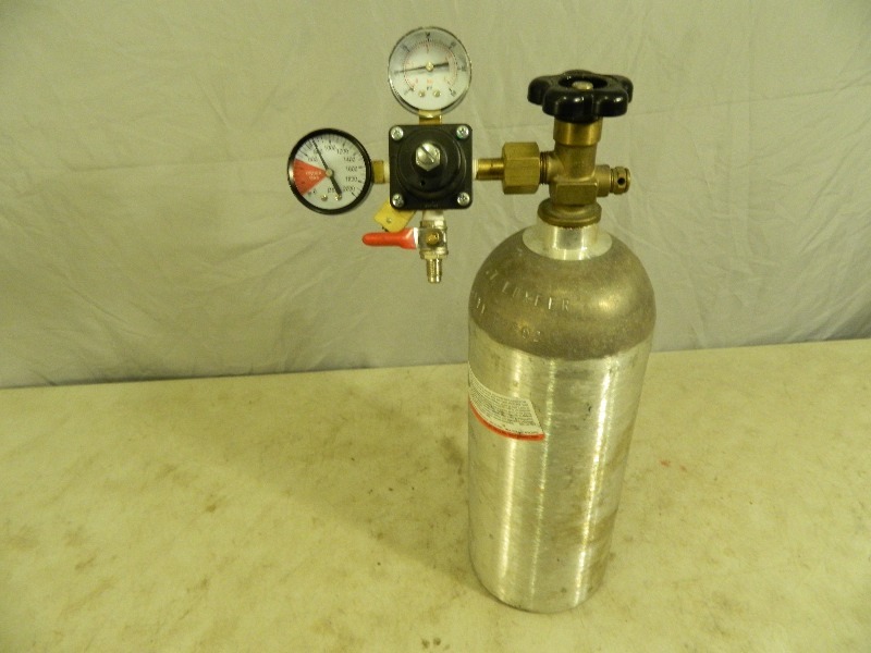 lot 53 image: Carbon Dioxide Tank