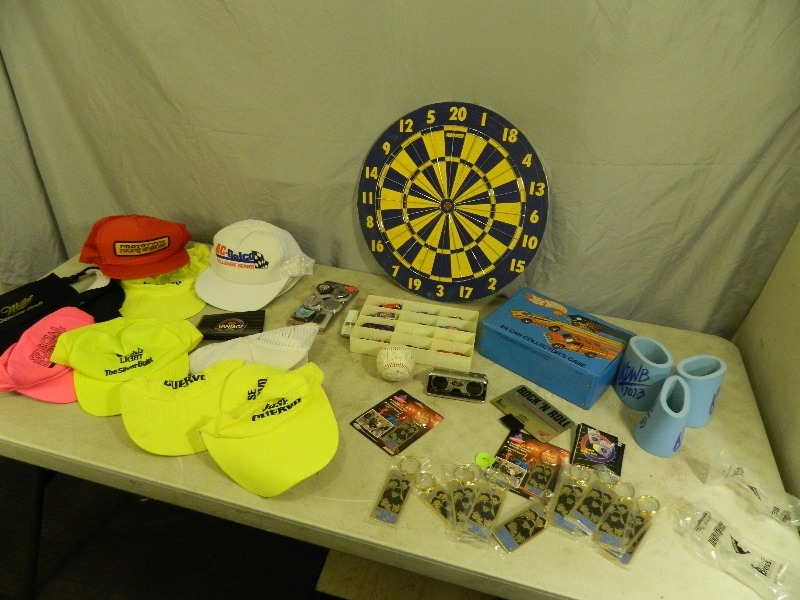 lot 55 image: Coolstuff and Collectibles