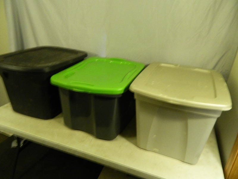 lot 92 image: 3 Totes with Lids