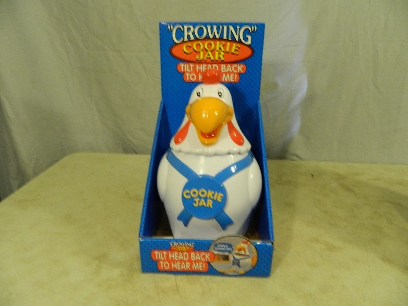 lot 123 image: New Rooster Talking Cookie Jar