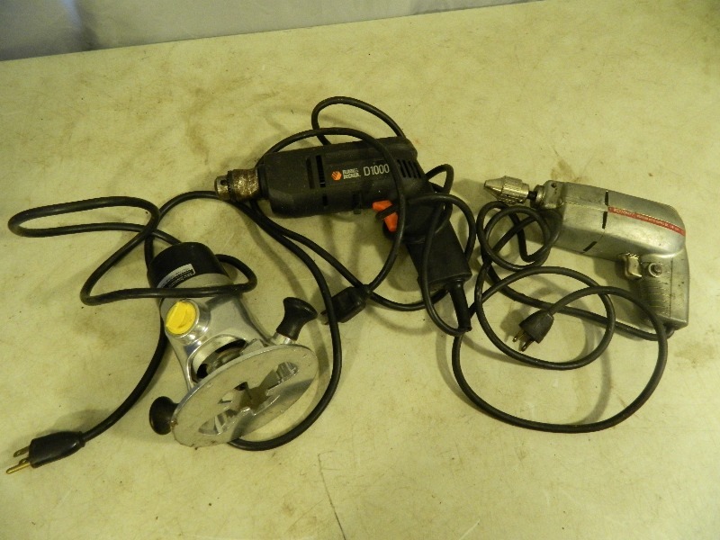 lot 133 image: 2 Drills and Router
