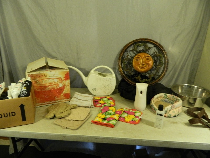 lot 164 image: Coach Leather Cleaner, Shampoo, and More
