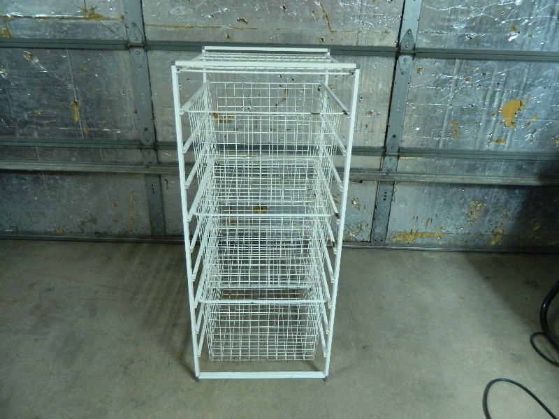 lot 204 image: Metal Organizer