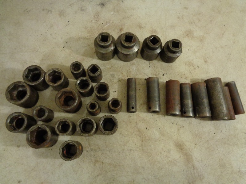 lot 89 image: Mac and Craftsman Impact Sockets