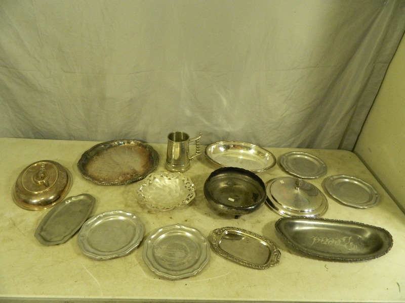 lot 227 image: Metal Items