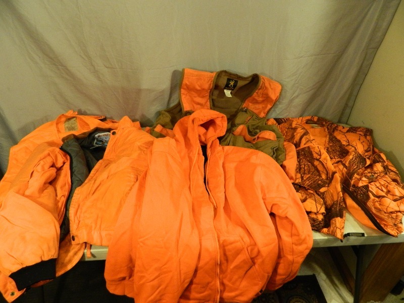 lot 228 image: Hunting Apparel