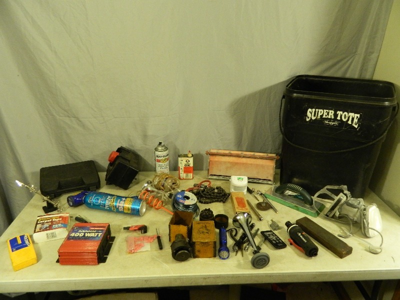 lot 231 image: Assorted Tools and Shop