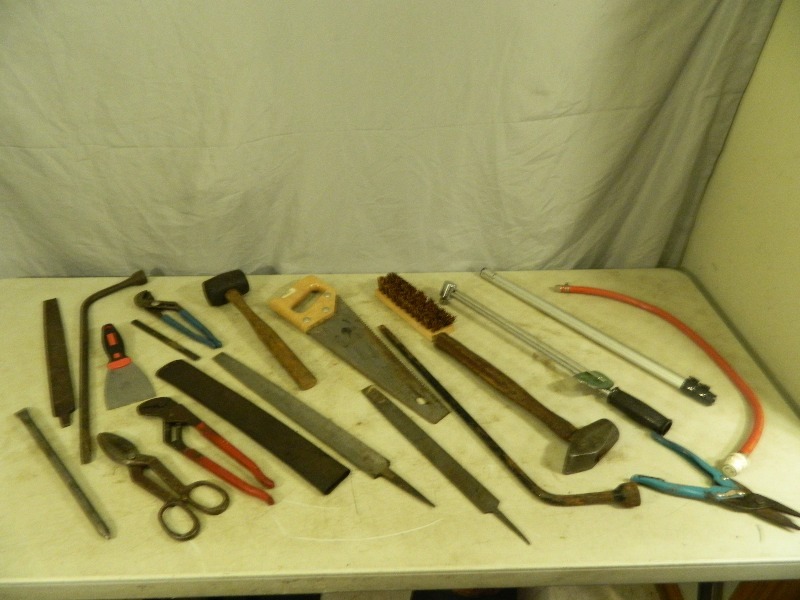 lot 235 image: Assorted Tools