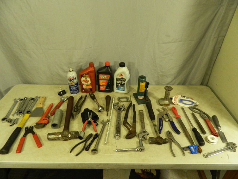 lot 240 image: Assorted Hand Tools