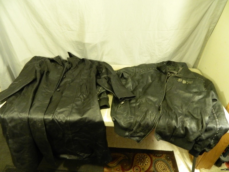 lot 243 image: 2 Leather Jackets