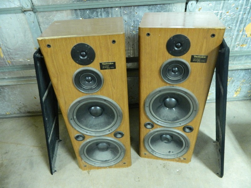 lot 249 image: Pair of Speakers
