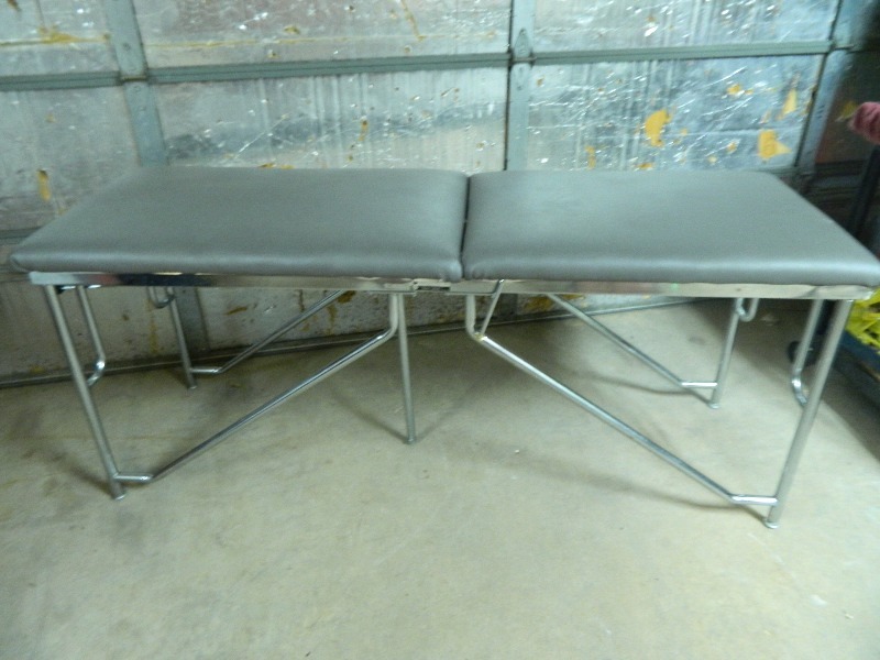 lot 25 image: Tru-Eze Massage Table