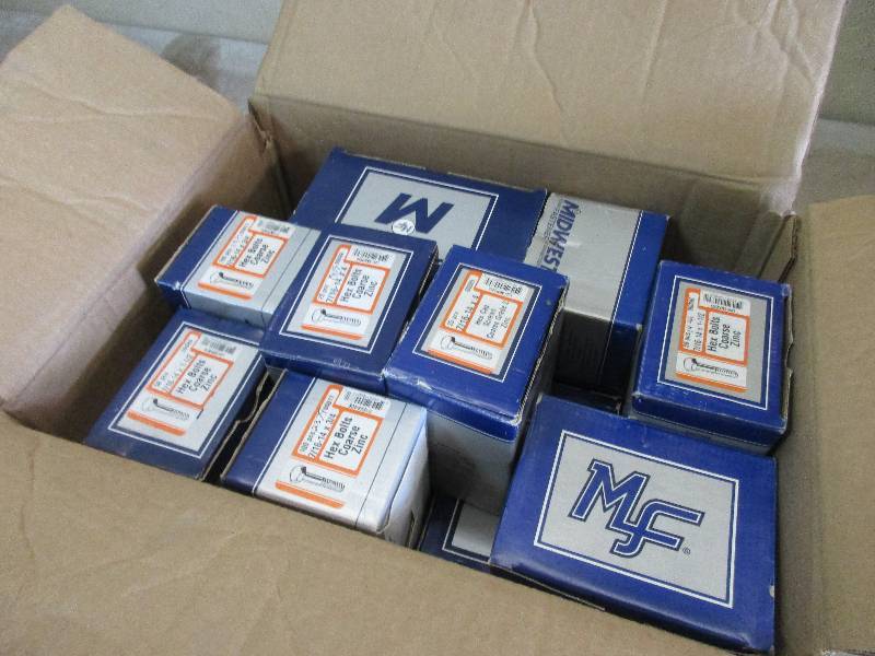 lot 20 image: 716 bolts