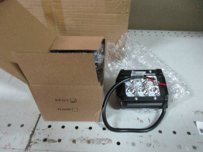 lot 29 image: 4 Led lights
