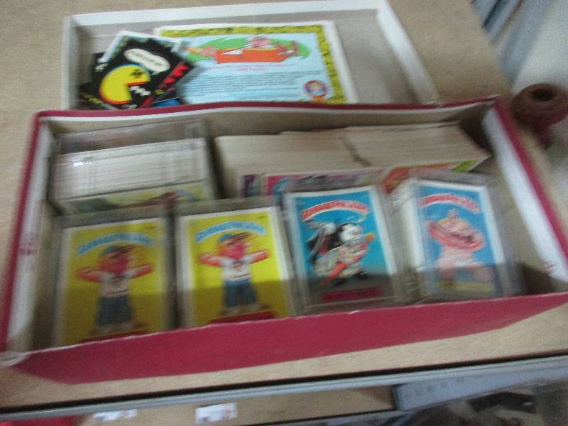 lot 43 image: Garbage Pail Kids Cards