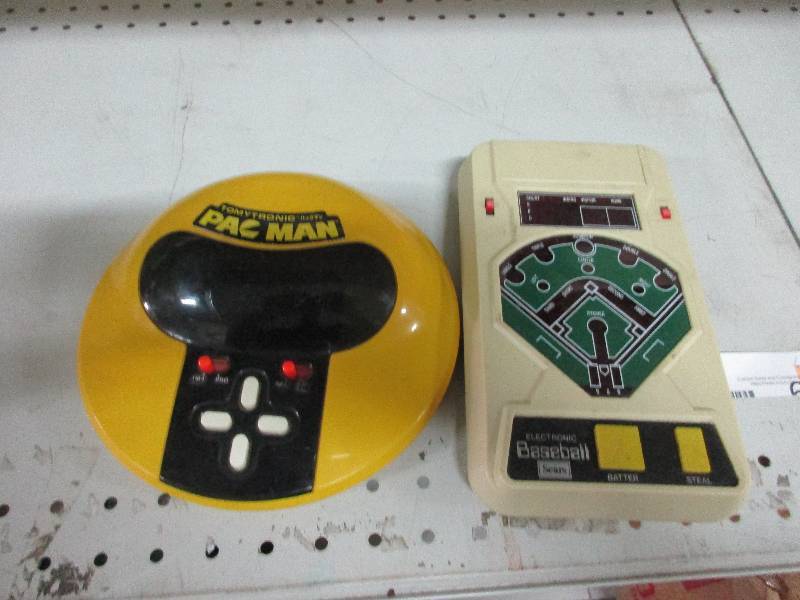 lot 61 image: Vintage Games