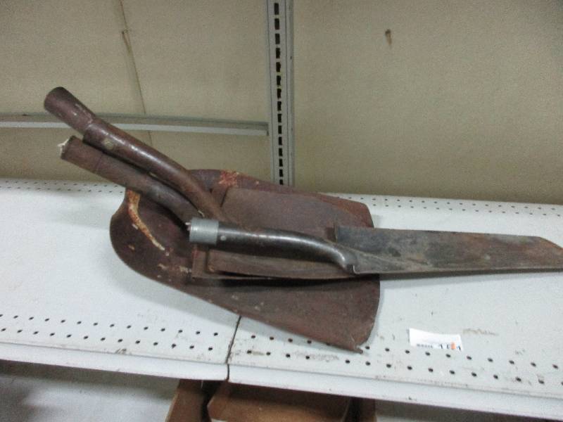 lot 151 image: Shovel Heads