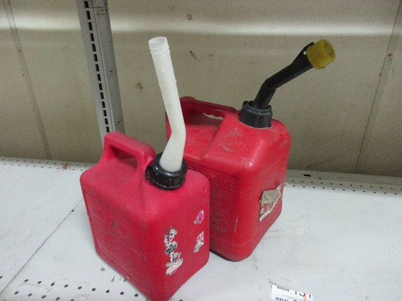 lot 154 image: Gas cans