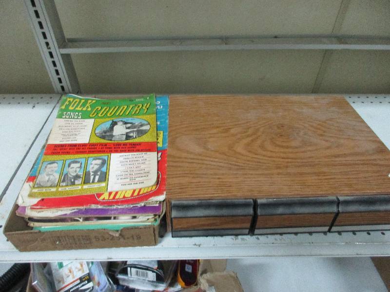 lot 212 image: Tapes and music magazines