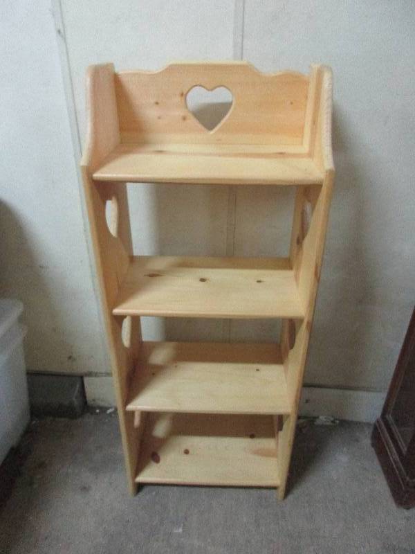 lot 224 image: Shelf Unit