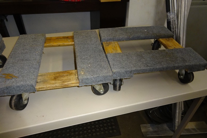 Rolling garden cart
