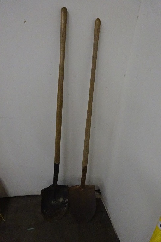 Scoop Shovel