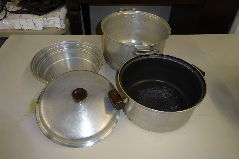 2 Pans