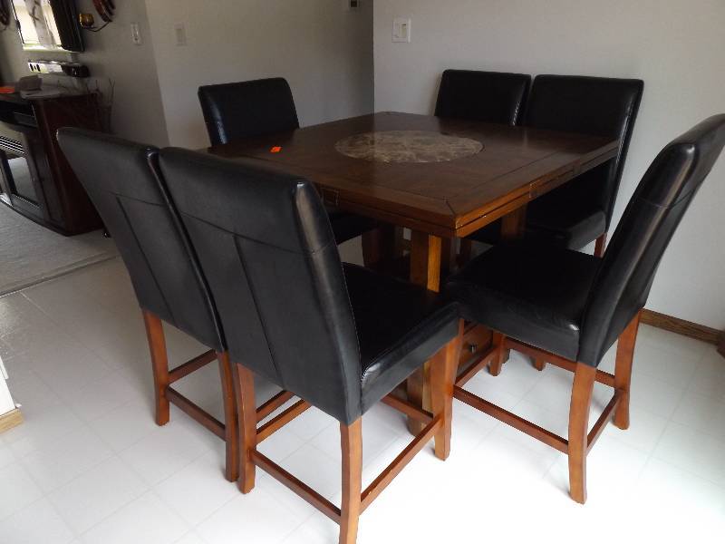 Bar Height Convertible Table and Chairs