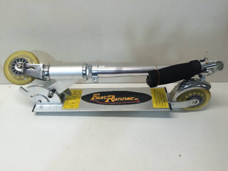 lot 12 image: Folding Alloy Scooter