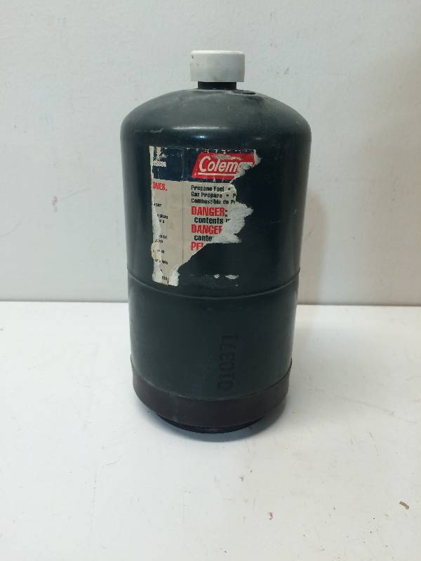 lot 40 image: Propane Bottle