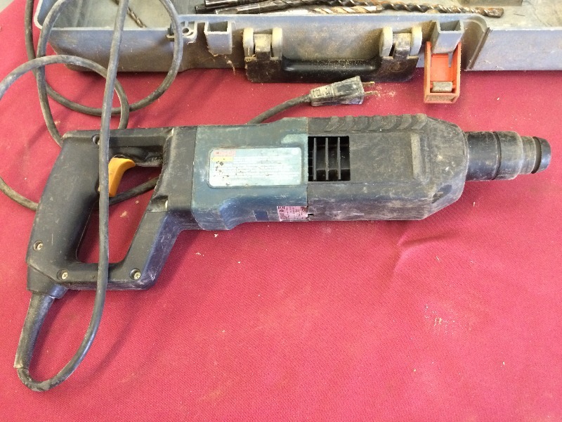 Bosch Hammer Drill, Case, Assorted Bitts - works
