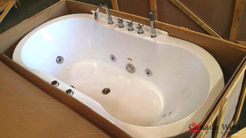 lot 1 image: NEW FREESTANDING MASSAGE BATHTUB WHIRLPOOL TMB037