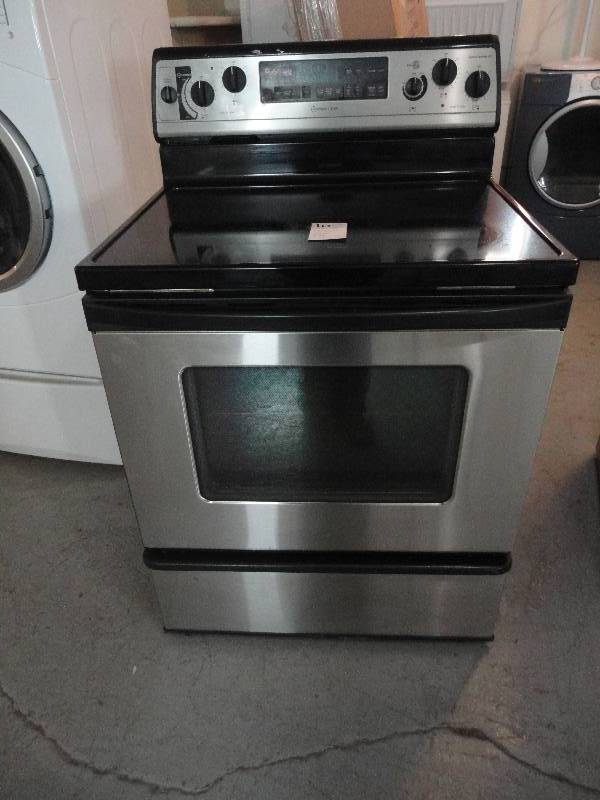 lot 10 image: Whirlpool Gold Series Glass top oven