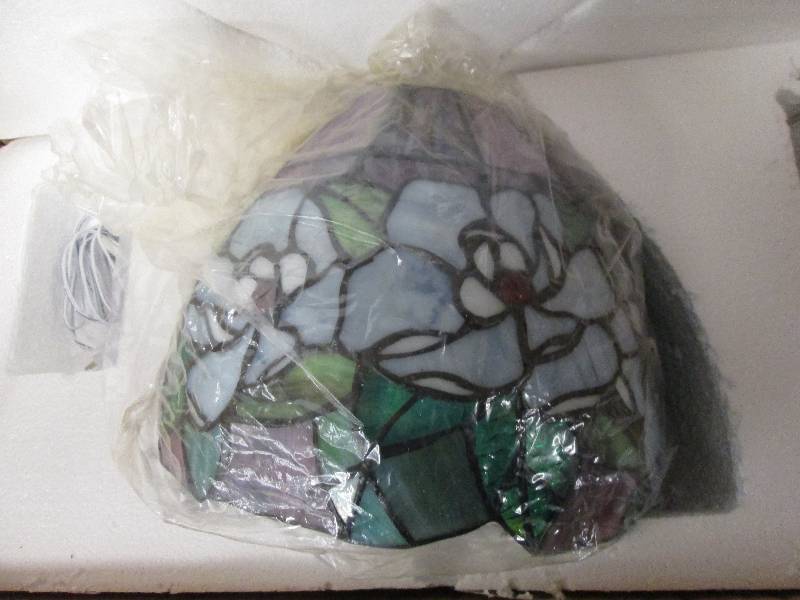 lot 328 image: Led Wall Lamp Stain glass look  2 p...